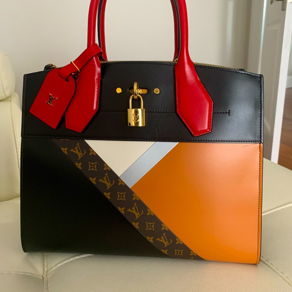 Original Louis Vuitton bag! New, never used